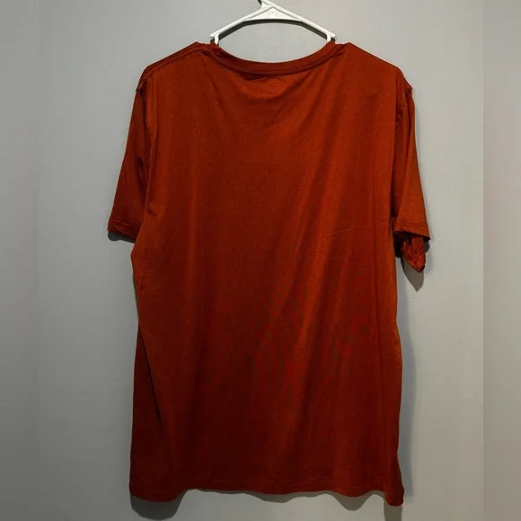 Old Navy Men’s Flannel Button Down with Coordinating Undershirt - Picture 4 of 6